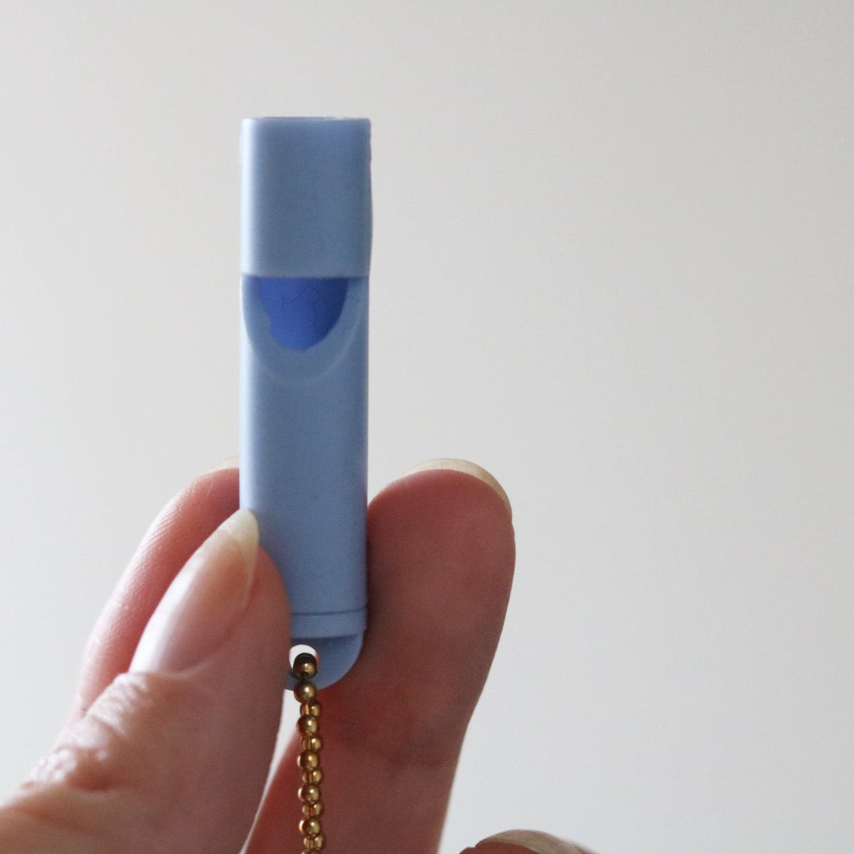 防災笛 雫音（しずね）/東商ゴム工業 – GOOD DESIGN STORE TOKYO by