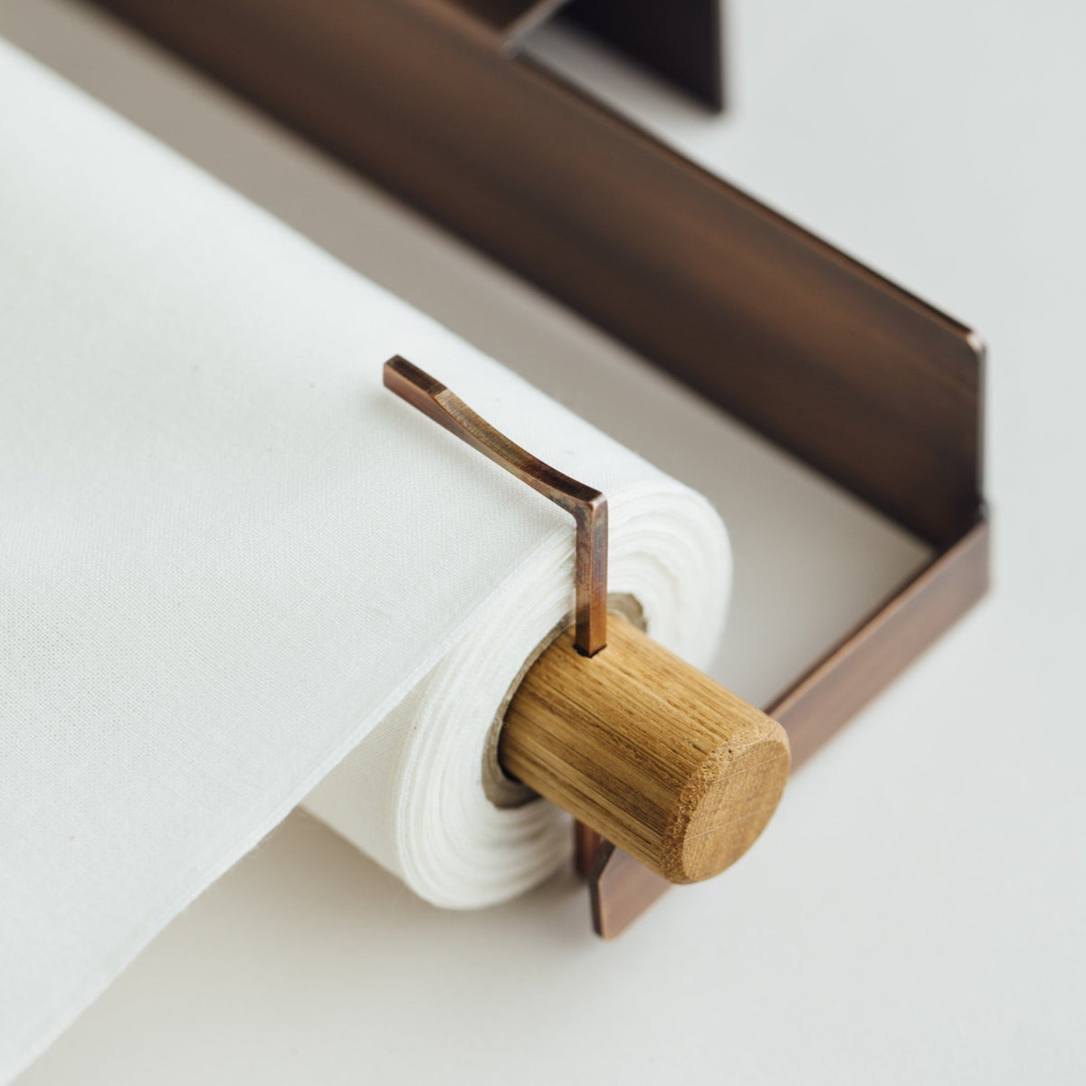 布ふきん さささ 和晒ロール/Holder/和晒ロールCut(ミシン目あり)付き – GOOD DESIGN STORE TOKYO by ...